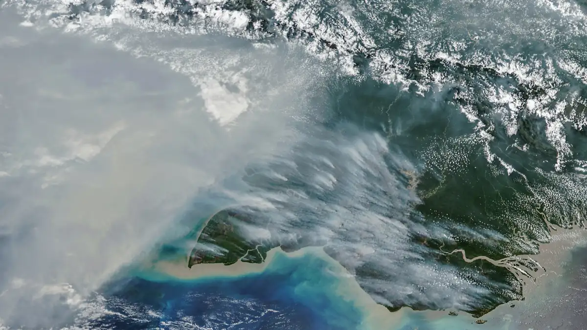 Nouvelle-Guinée : des feux record sur une île asséchée par El Niño